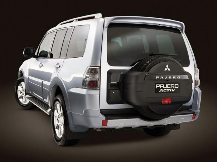  Mitsubishi Pajero ACTiV 2010 года  (фото 3 из 3)